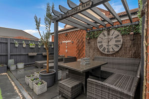 Photo 33- click for photo gallery